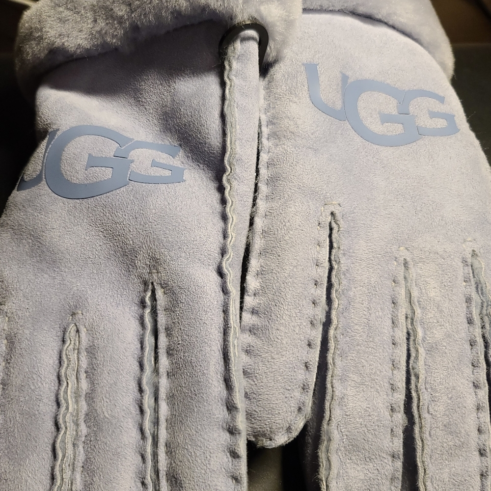 UGG gloves
